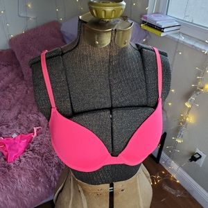 PINK bra